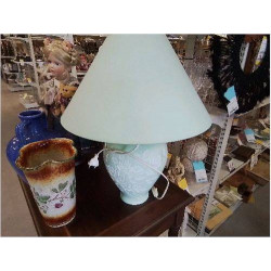 LAMPE VERTE DECOR FLORAL