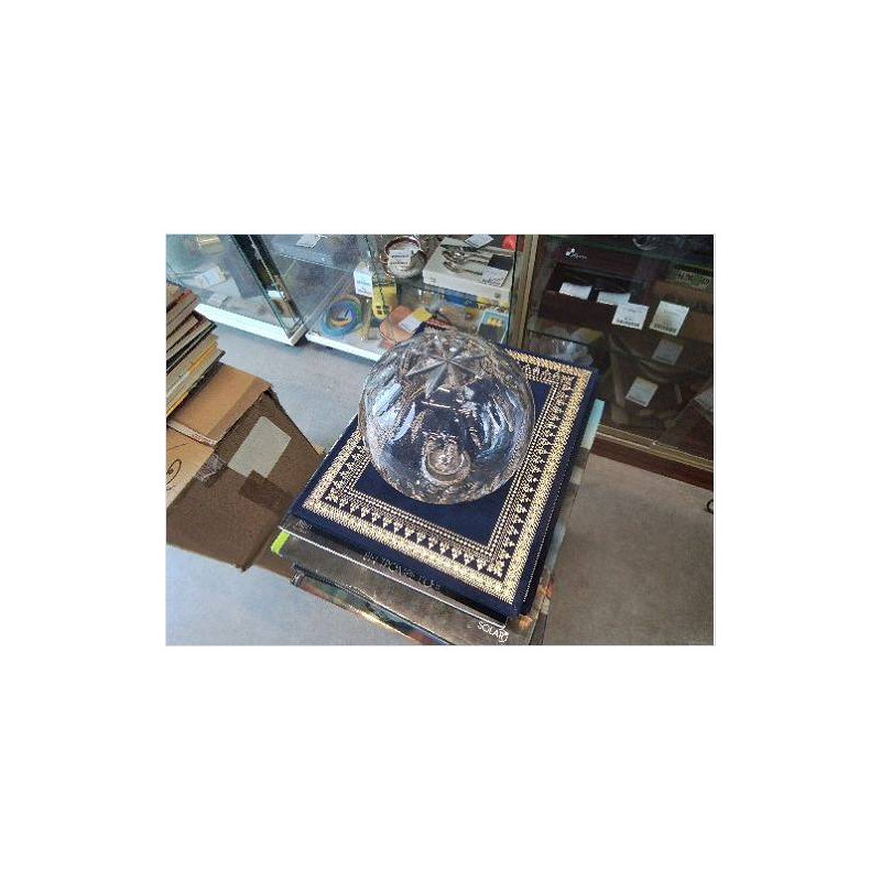 BOULE CRISTAL GM SCULPTÉE S SOCLE MA