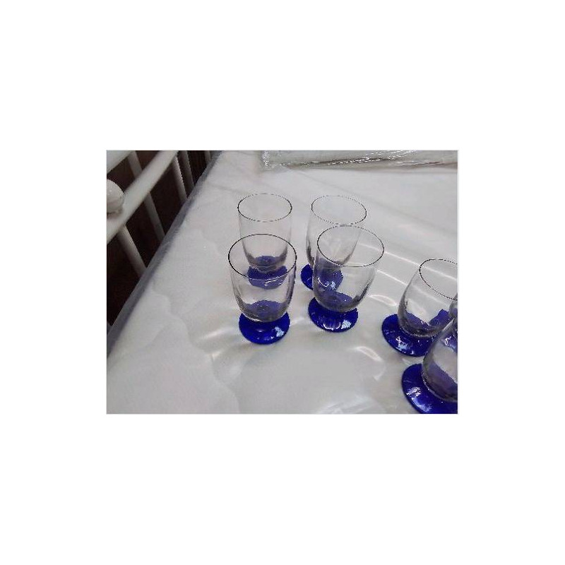 LOT 4 VERRES PIED BLEU 