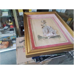 CADRE VITRINE ROBE
