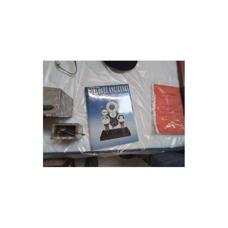 LIVRE HORLOGES ANC