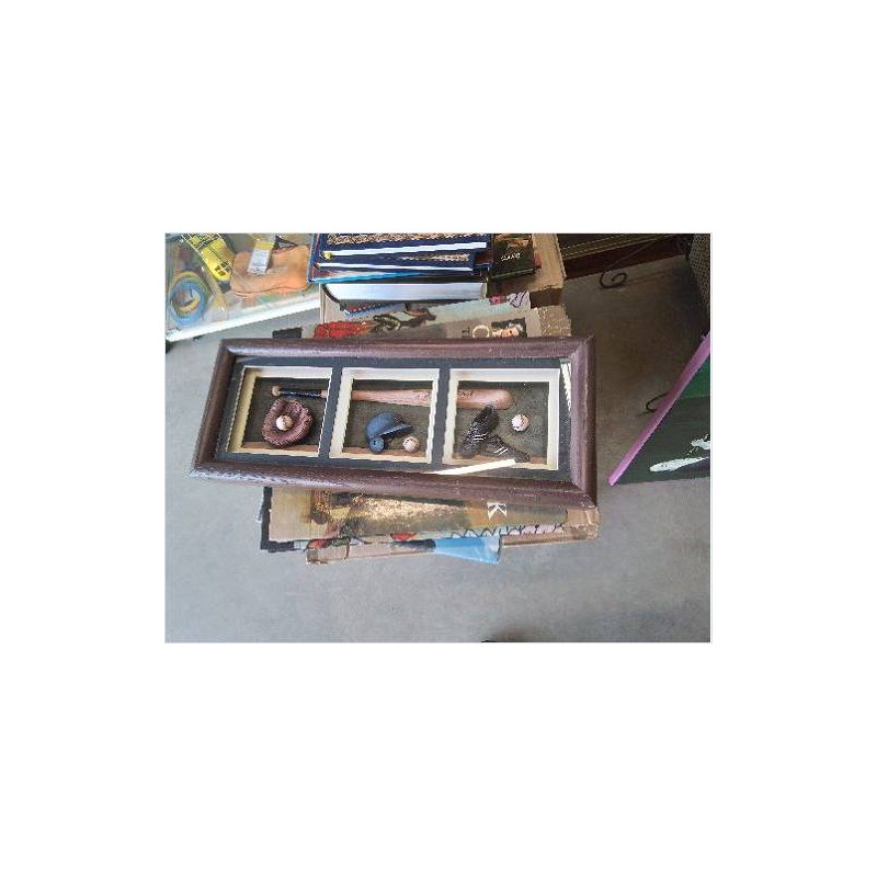 CADRE VITRINE DECO BASE BALL 