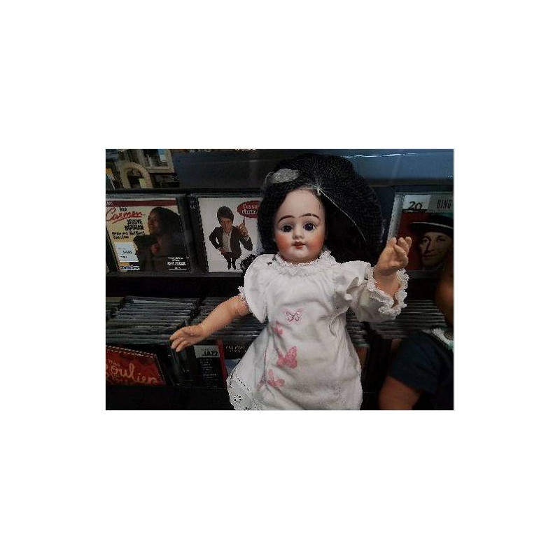 POUPEE ANC TETE PORCELAINE 