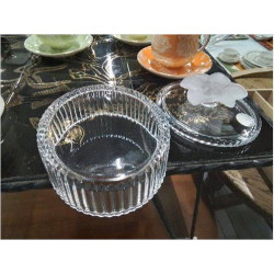 BOITE OVALE CRISTAL FLEUR