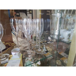 LOT 10 FLUTES BACCARAT DOM...
