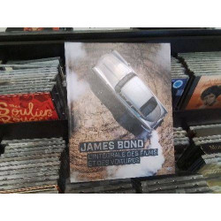 LIVRE JAMES BOND...
