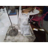 STAUETTE CHIEN BLANC