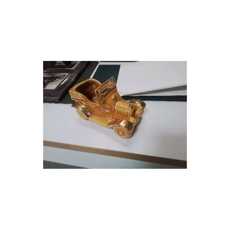 VOITURE VALLAURIS OCRE DORÉ 