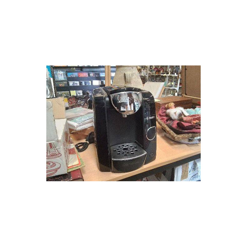 CAFETIERE NOIRE TASSIMO BOSCH + ACC BB