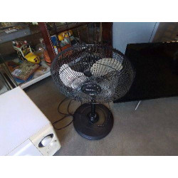 VENTILATEUR PM NOIR SUR PIED