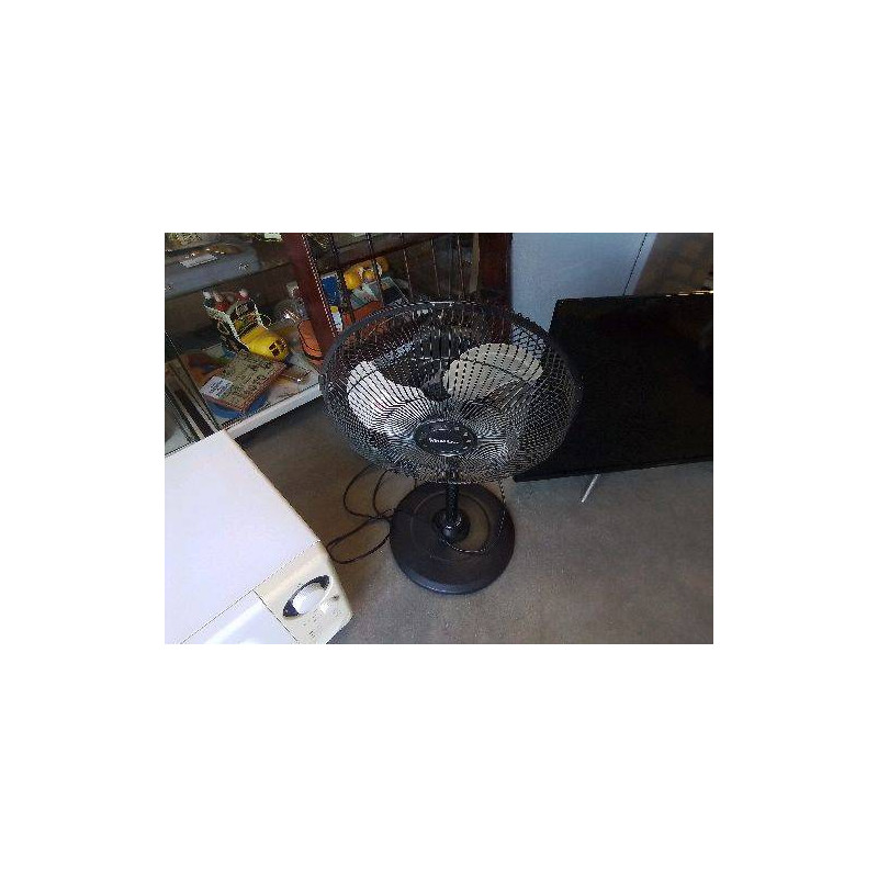VENTILATEUR PM NOIR SUR PIED