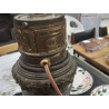 PIED DE LAMPE A PETROLE ANCIEN EMAILLE