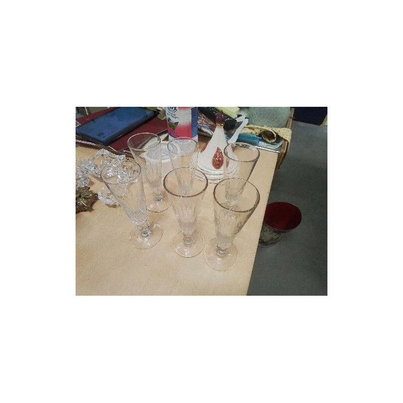 LOT 6 FLUTES CRISTAL FACETTES NAP III