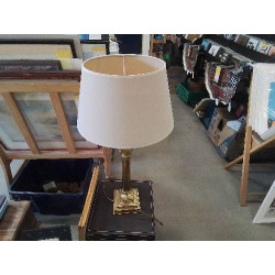 LAMPE PIED DORÉ ABAT JOUR...