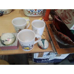 LOT 3 MUGS FAIENCERIE PORNIC