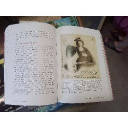 LIVRE DOC HISTOIRE FEMININE DE LA FRANCE