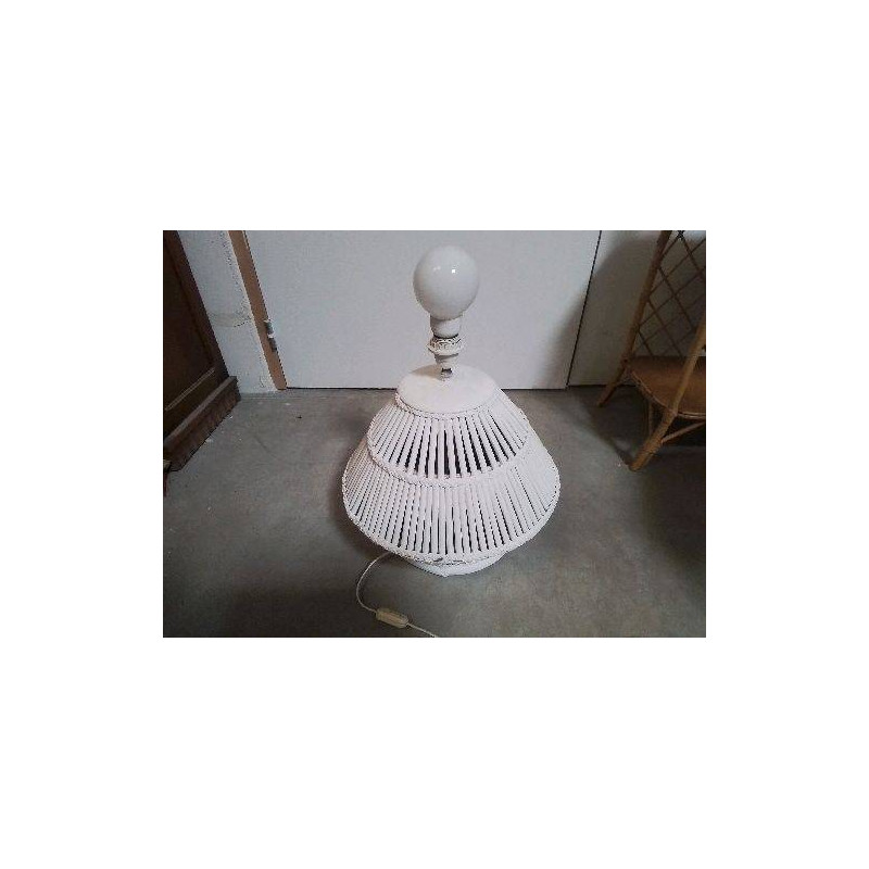 LAMPE BLANCHE ROTIN