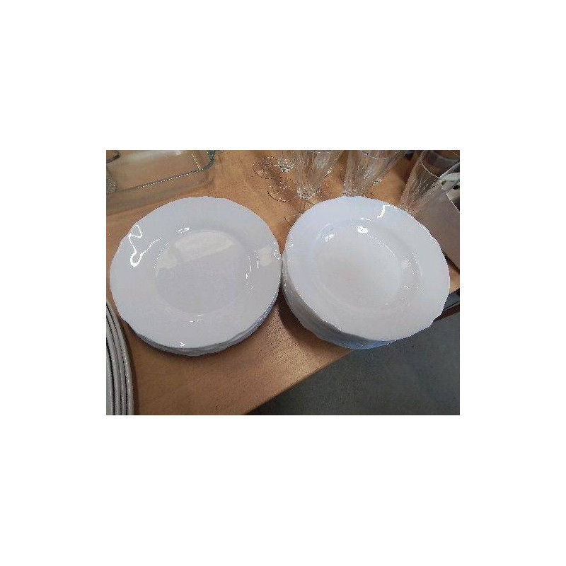 LOT ASSIETTES BLANCHE ARCOPAL