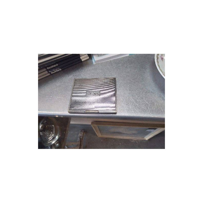 POUDRIER MA ANCIEN