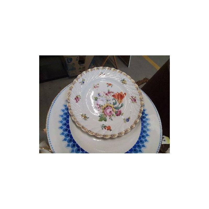 ASSIETTE FLEURIE DORÉ PORCELAINE 