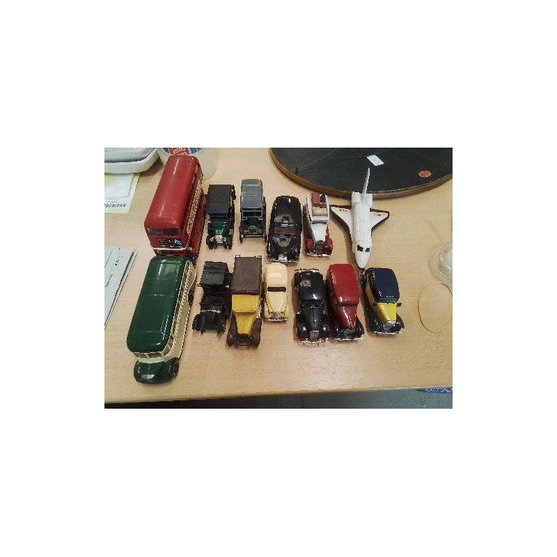 VEHICULE MINIATURE RETRO