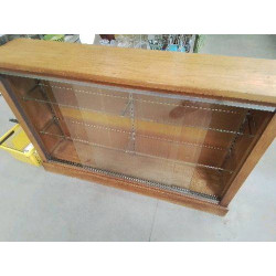 VITRINE CHENE CLAIR 2 PV COULISS 127×85×27 