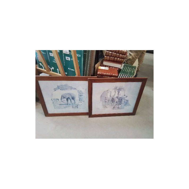 CADRE ELEPHANTS/GIRAFES