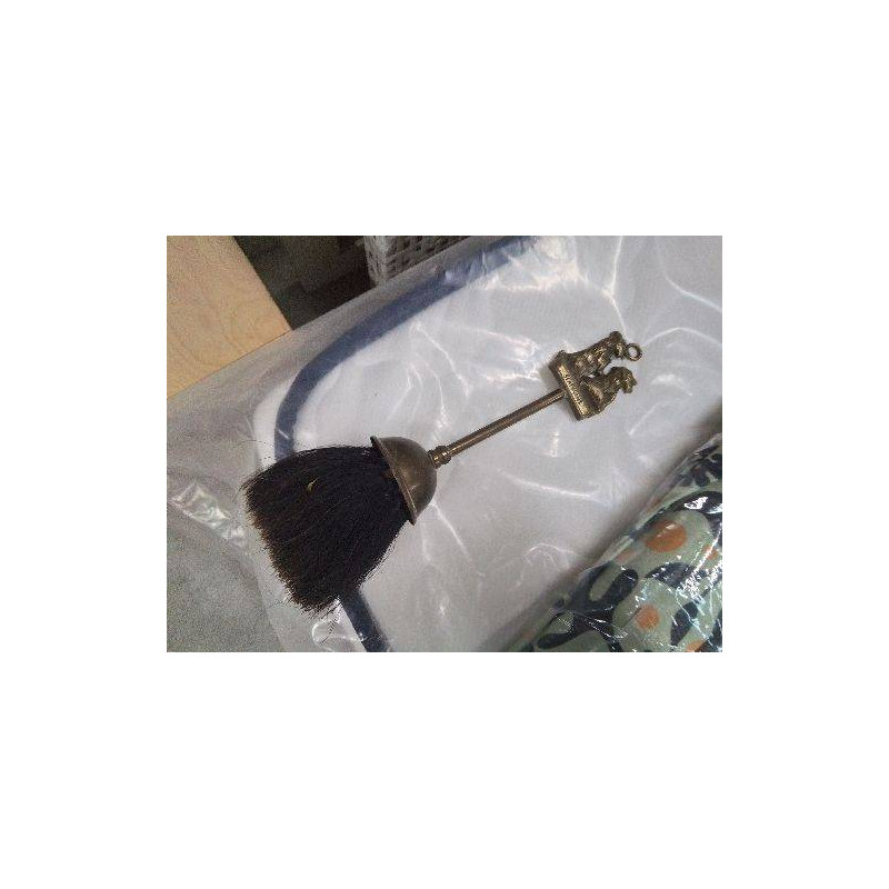 BROSSE CHEMINÉE TETE CHIENS LAITON