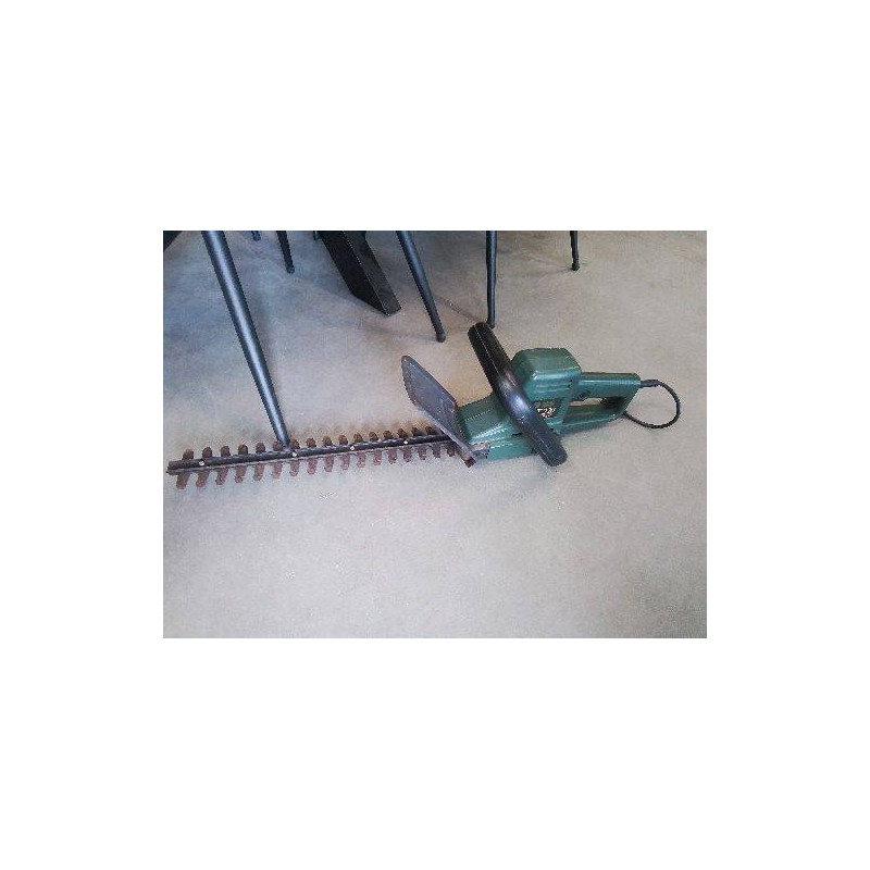 TAILLE HAIE BLACK ET DECKER ELEC GT 220