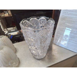 VASE CRISTAL CISELÉ 