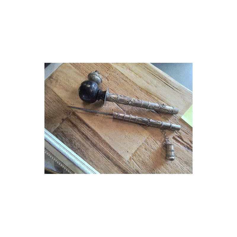 PIPE À OPIUM POIGNARD