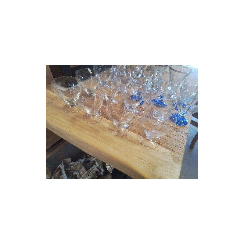 LOT 10 VERRES GRAVÉS FLEURS 