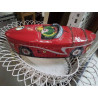 BOITE METAL OVALE ROUGE PERSONNAGE