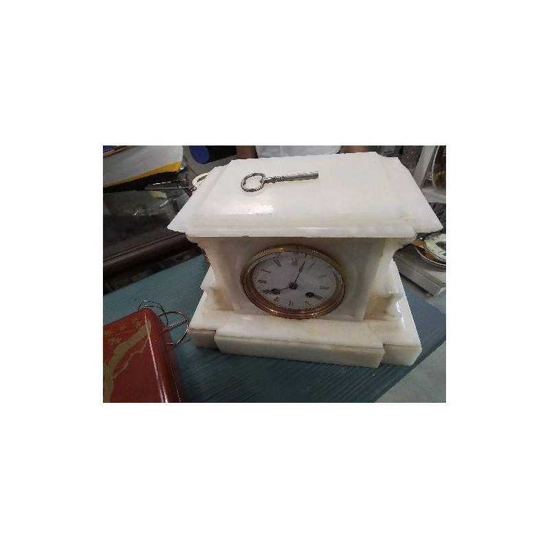 PENDULE MARBRE MOUVEMENT OK+CLÉ C9