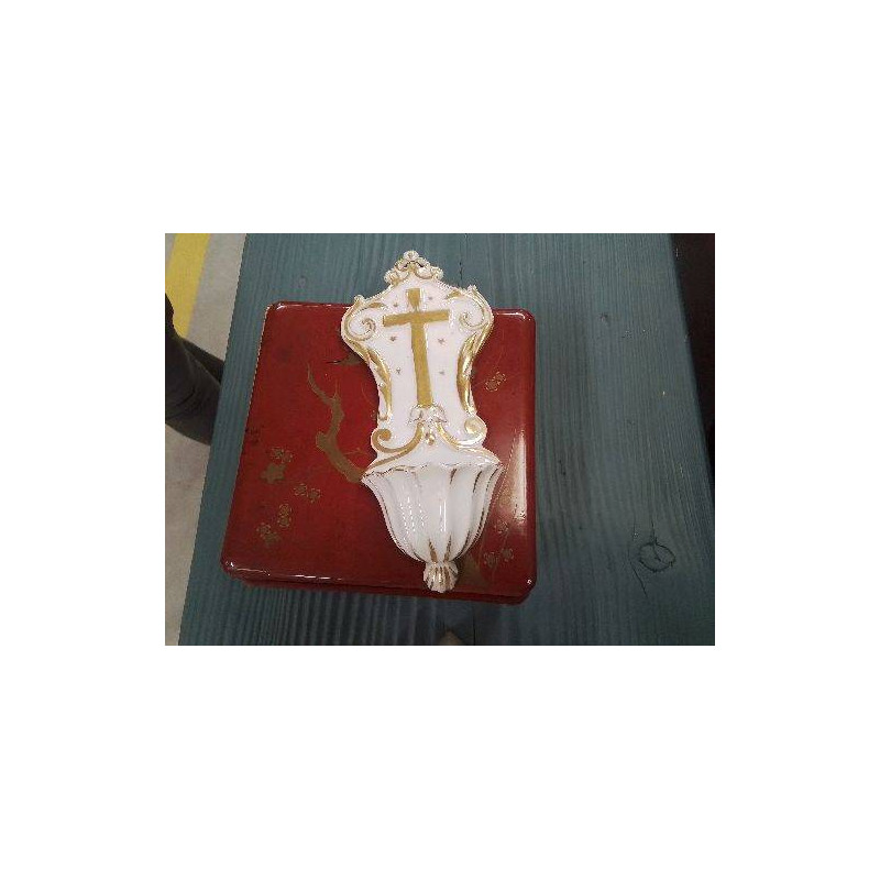 BENITIER BLC DORÉ PORCELAINE