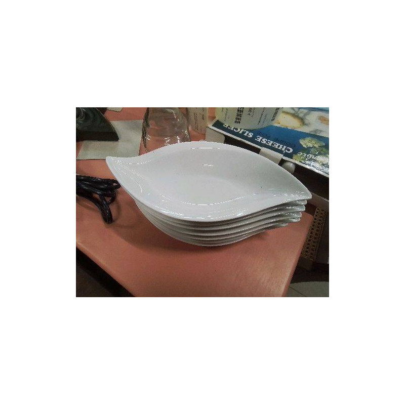LOT DE 7 RAMEQUINS BLANC FORME 