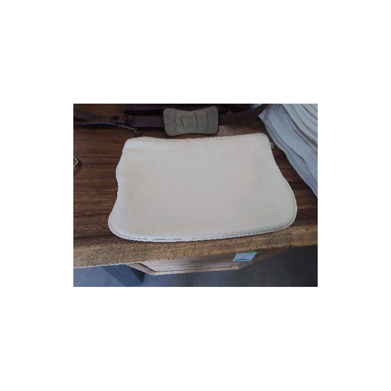 POCHETTE CUIR BEIGE LANCEL