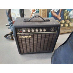 AMPLI YAMAHA F20