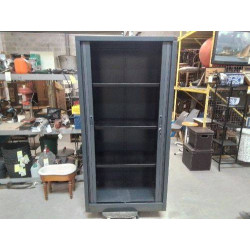 ARMOIRE RIDEAUX +CLÉ D7
