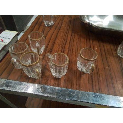 LOT 9 VERRES A LIQUEUR...