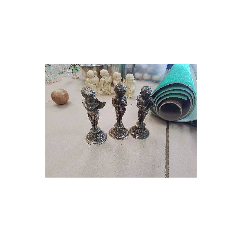 LOT 3 ANGELOTS METAL