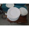 LOT 15 ASSIETTES BLC DÉCOR VIGNE