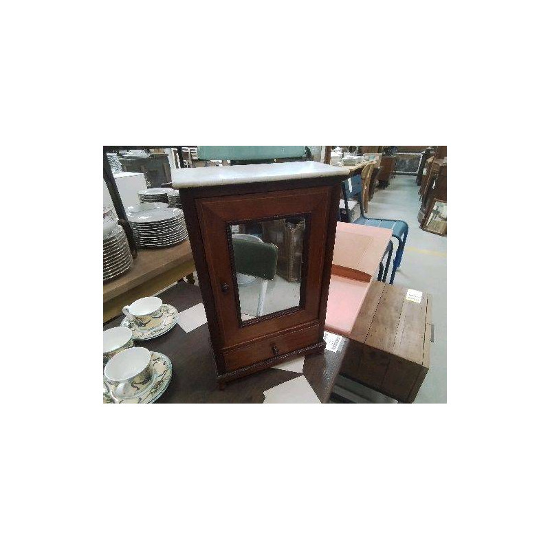 ARMOIRETTE DE POUPÉE AVEC MIROIR 