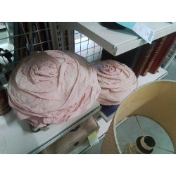 COUSSIN ROSE FORME FLEUR