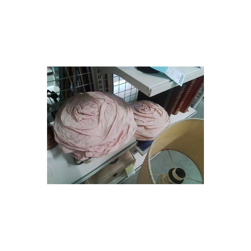 COUSSIN ROSE FORME FLEUR