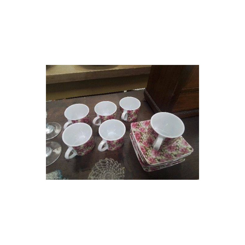 LOT DE 6 TASSES ET SOUS TASSES DECO FLEURS ROSES 