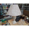 LAMPE PIED TOURNÉ BOIS BEIGE ABJ FLEURI