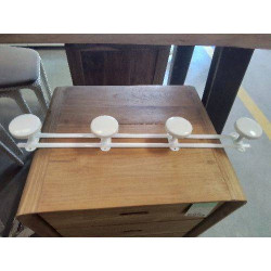 PATERE METAL BLANC 4 TETES