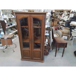 VITRINE+CLÉ C8