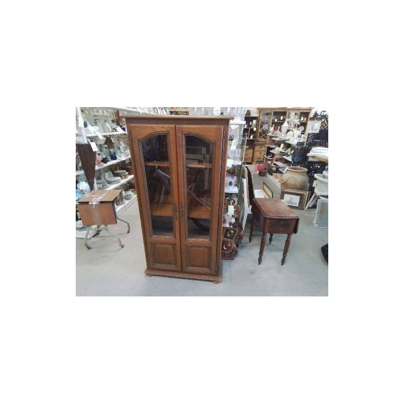 VITRINE+CLÉ C8